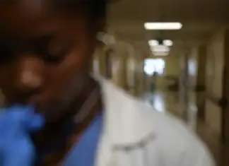 Sous-effectif, droit et humanité : les défis éthiques du CHM à Mayotte Sous-effectif, droit et humanité : les défis éthiques du CHM à Mayotte