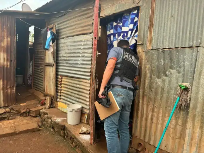 A M’Gombani, une opération du CODAF met au jour l’exploitation de familles précaires