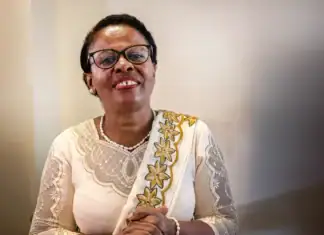 Anchya Bamana engagée contre le cancer du sein Anchya Bamana engagée contre le cancer du sein