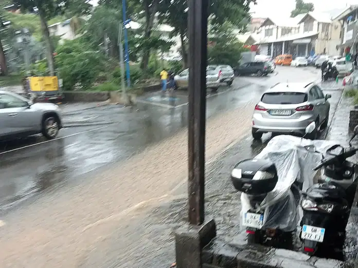 Assainissement : des millions engloutis, des rues toujours sous l’eau