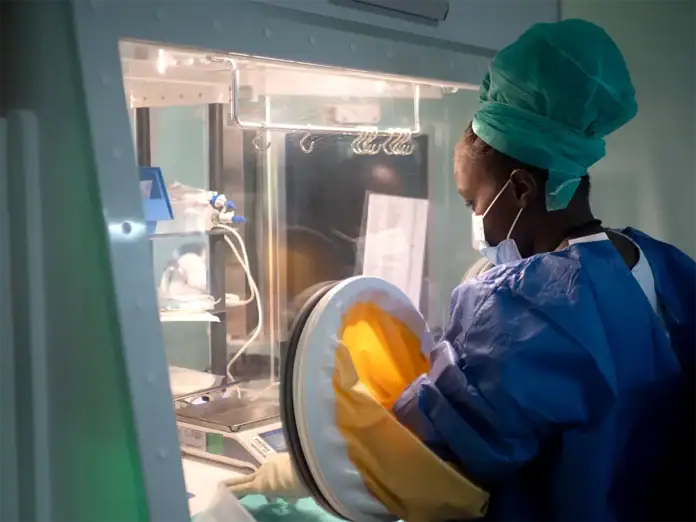 « C’est pas Amazon » : la pharmacie du CHM répond aux accusations d’opacité