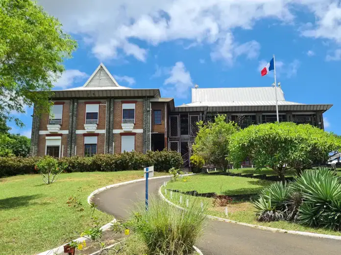 Le préfet impose le paiement d’une facture à la CADEMA