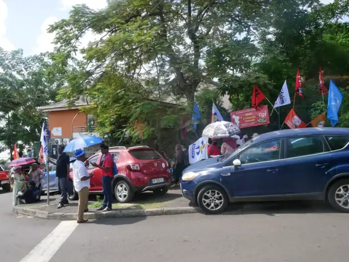 Mobilisation ultramarine : Mayotte dit non au décret sur les congés maladie