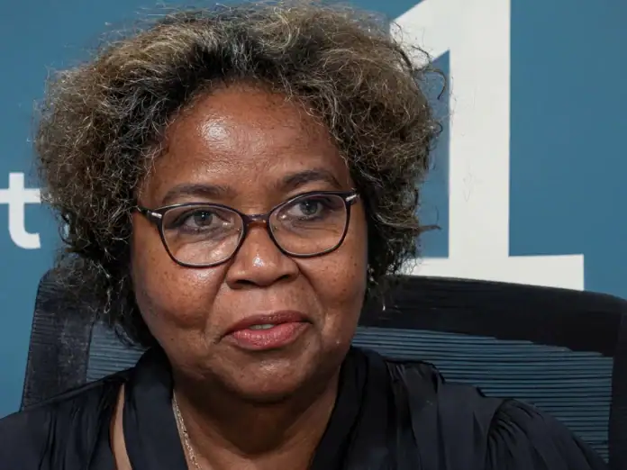 Nafissata Mouhoudhoire nommée directrice par intérim de la CRFM et de la DEETS Nafissata Mouhoudhoire nommée directrice par intérim de la CRFM et de la DEETS