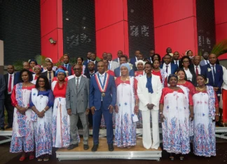 Ambdilwahédou Soumaïla Installe sa nouvelle équipe municipale à Mamoudzou Ambdilwahédou Soumaïla Installe sa nouvelle équipe municipale à Mamoudzou