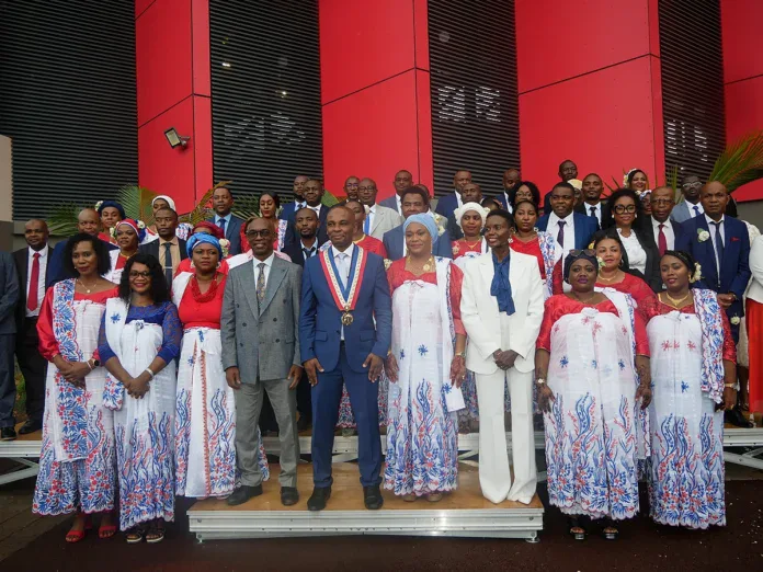 Ambdilwahédou Soumaïla Installe sa nouvelle équipe municipale à Mamoudzou