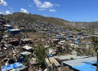 Climat : une étude sur la gestion des risques présentée à l’université de Dembéni Climat : une étude sur la gestion des risques présentée à l’université de Dembéni