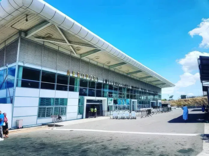 Comores : 91 agents remerciés à l’aéroport