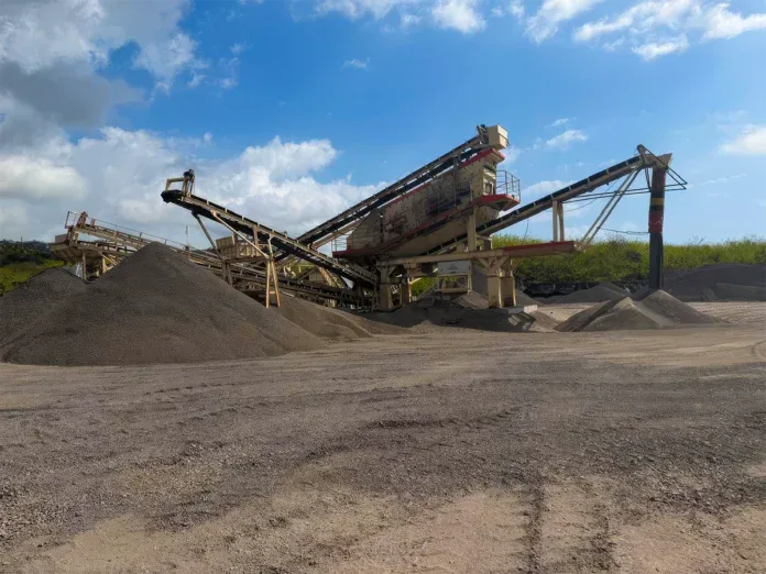 Comores : un entrepreneur chinois attaqué en justice pour usage de mines dans sa carrière