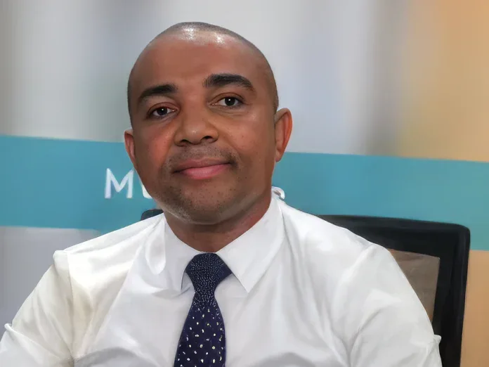 Critiques sur le budget DR 2026 Un excédent budgétaire, ou serait-ce l’arbre qui cache la forêt ?