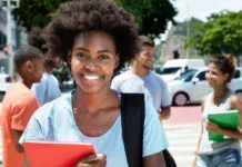 Les étudiants ultramarins prêts à remplir leur DSE Les étudiants ultramarins prêts à remplir leur DSE