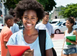 Les étudiants ultramarins prêts à remplir leur DSE Les étudiants ultramarins prêts à remplir leur DSE