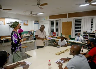 Les tractations ont déjà commencé pour le deuxième tour des municipales à Mayotte Les tractations ont déjà commencé pour le deuxième tour des municipales à Mayotte