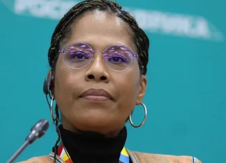 Menaces hybrides : quand l’influenceuse de Vladimir Poutine en Afrique s’adresse aux Mahorais Menaces hybrides : quand l’influenceuse de Vladimir Poutine en Afrique s’adresse aux Mahorais