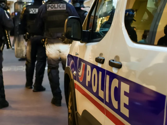 Pont de Tsoundzou : un homme armé d’une machette blessé par le tir d’un policier après une tentative d’agression