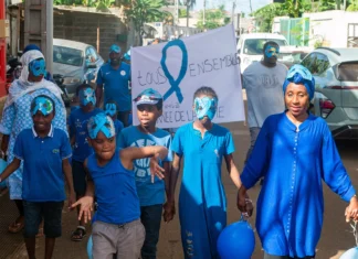 École primaire de M’roalé : une matinée bleue pour sensibiliser à l’autisme École primaire de M’roalé : une matinée bleue pour sensibiliser à l’autisme