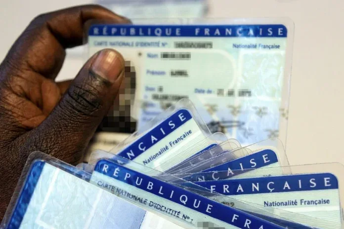 Faux papiers entre Mayotte et la métropole : un réseau démantelé près de dix ans après les faits