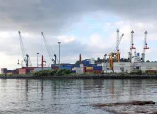 Le procès sur la mort d’un docker au port de Longoni reporté à novembre 2026 Le procès sur la mort d’un docker au port de Longoni reporté à novembre 2026