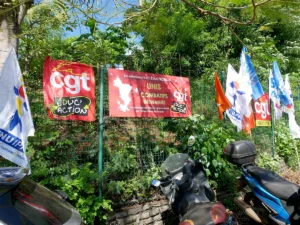 Les enseignants mobilisés dénoncent la précarité et le manque de dialogue