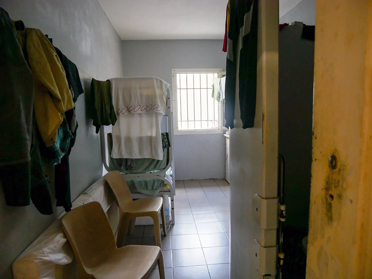 Prison de Majicavo : "314 détenus dorment sur des matelas au sol"