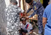 Comores : « Coupez ces cheveux que ne je saurais voir » Comores : "Coupez ces cheveux que ne je saurais voir"