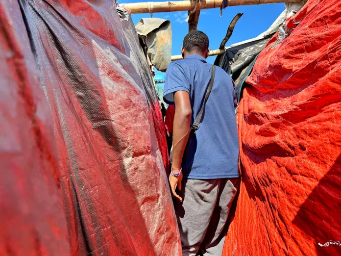 Le spectre d'Ebola plane sur le camp de Tsoundzou 2