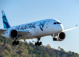 10 ans de liaison directe Mayotte-Paris : les prix d’Air Austral toujours critiqués 10 ans de liaison directe Mayotte-Paris : les prix d’Air Austral toujours critiqués