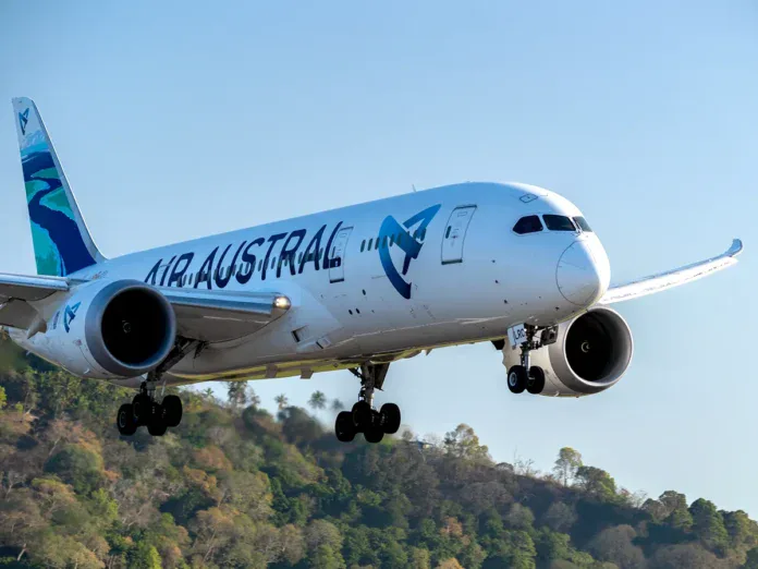 10 ans de liaison directe Mayotte-Paris : les prix d’Air Austral toujours critiqués