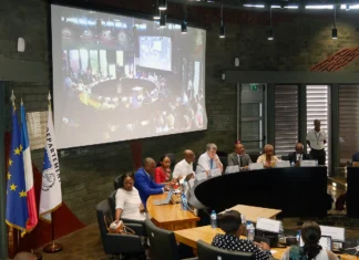 « Ce n’est pas ma faute, je fais face à une décision de justice » : le Département-Région acte la reprise du port de Longoni « Ce n'est pas ma faute, je fais face à une décision de justice » : le Département-Région acte la reprise du port de Longoni