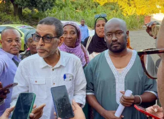 Comores : l’interdiction d’écrire imposée à un célèbre journaliste suscite la controverse Comores : l’interdiction d’écrire imposée à un célèbre journaliste suscite la controverse