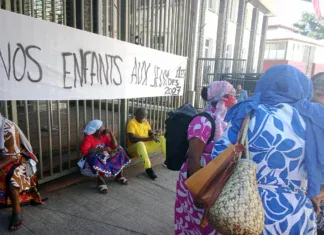 Elles se veulent les redresseuses de torts de la France face aux Comores Elles se veulent les redresseuses de torts de la France face aux Comores