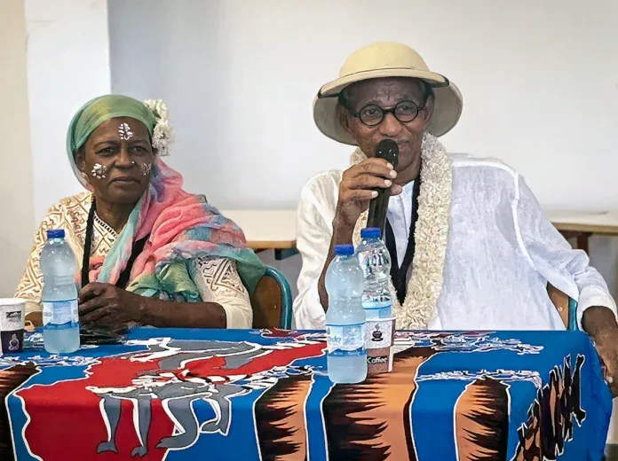 Journée traditionnelle au lycée Younoussa Bamana : héritage et transmission avec Nassur Attoumani