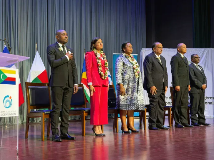 La diplomatie pragmatique de Paris pour insérer Mayotte dans la COI