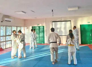 Le club de judo du Nord de Mayotte perd sa salle et s’inquiète pour l’avenir des jeunes Le club de judo du Nord de Mayotte perd sa salle et s'inquiète pour l'avenir des jeunes