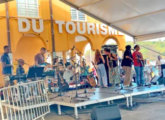 Mamoudzou : les élèves de l’École de musique brillent sur scène entre tradition et modernité Mamoudzou : les élèves de l’École de musique brillent sur scène entre tradition et modernité