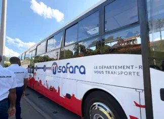 M’Safara, le pari du transport public qui veut révolutionner les déplacements à Mayotte M'Safara, le pari du transport public qui veut révolutionner les déplacements à Mayotte