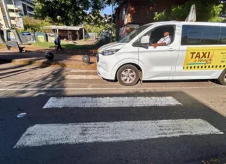 Passages piétons à Mayotte : quand traverser devient un parcours à risque Passages piétons à Mayotte : quand traverser devient un parcours à risque