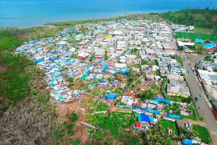 A Mayotte, la reconstruction relance l'économie sans dissiper les fragilités A Mayotte, la reconstruction relance l'économie sans dissiper les fragilités
