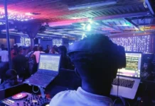 Le Bar Fly tire sa révérence : une page de la nuit mahoraise se tourne Le Bar Fly tire sa révérence : une page de la nuit mahoraise se tourne