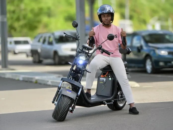 Les scooters électriques inondent les routes mahoraises
