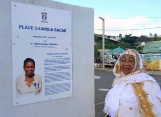 Mamoudzou met à l’honneur Chamsia Salim, première femme fonctionnaire de Mayotte Mamoudzou met à l'honneur Chamsia Salim, première femme fonctionnaire de Mayotte