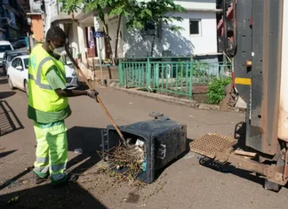 Nettoyage citoyen : à Mayotte, la mobilisation écologique prend de l’ampleur Nettoyage citoyen : à Mayotte, la mobilisation écologique prend de l'ampleur