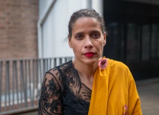 Recensement : Estelle Youssouffa dénonce une « fiction administrative qui va nous tuer » Recensement : Estelle Youssouffa dénonce une "fiction administrative qui va nous tuer"