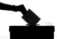 Réformes à Mayotte : pourquoi les promesses de l’État peinent-elles à devenir réalité ? Réformes à Mayotte : pourquoi les promesses de l'État peinent-elles à devenir réalité ?
