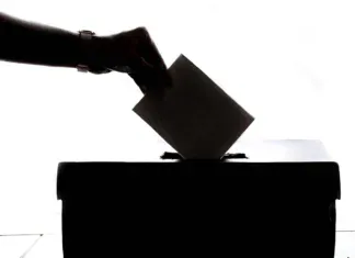 Réformes à Mayotte : pourquoi les promesses de l’État peinent-elles à devenir réalité ? Réformes à Mayotte : pourquoi les promesses de l'État peinent-elles à devenir réalité ?