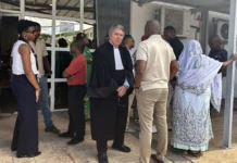 Un policier jugé aux assises après trois tirs mortels à Tsararano Un policier jugé aux assises après trois tirs mortels à Tsararano
