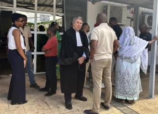 Un policier jugé aux assises après trois tirs mortels à Tsararano Un policier jugé aux assises après trois tirs mortels à Tsararano