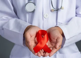 VIH à Mayotte : une épidémie qui progresse dans l’ombre VIH à Mayotte : une épidémie qui progresse dans l'ombre