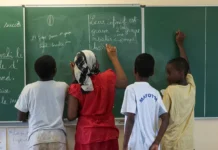 À la rentrée, ils resteront sans école : le parcours des jeunes mahorais sans solution À la rentrée, ils resteront sans école : le parcours des jeunes mahorais sans solution