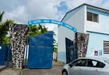 Comores : candidat depuis les années 1990, un sexagénaire devient le doyen des bacheliers Comores : candidat depuis les années 1990, un sexagénaire devient le doyen des bacheliers
